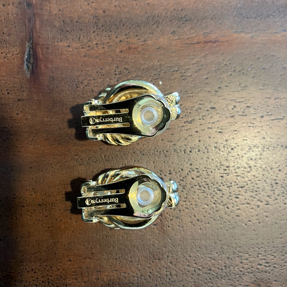 BURBERRYS CLIP ON EARRINGS AUTHENTIC! - Picture 6 of 11